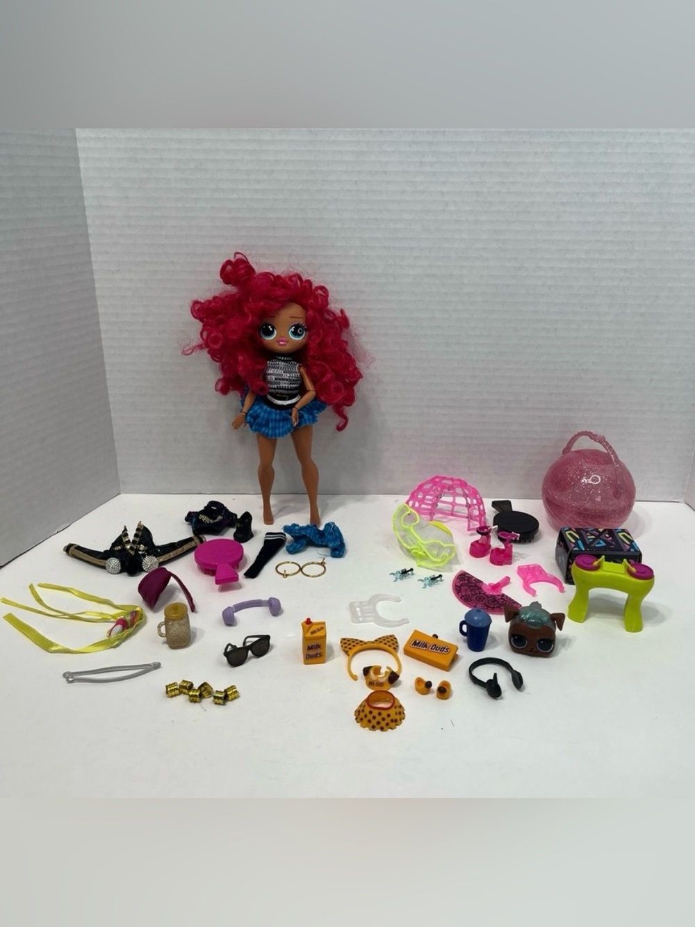 L.O.L. SURPRISE! O.M.G. Doll and accessories lot toys omg lol
